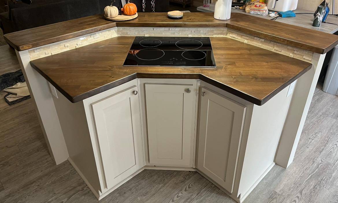 486647536 122205719882046657 3648919576006306406 N